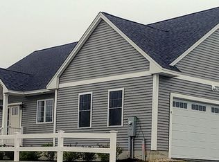4 Luna Cir #52, Somersworth, NH 03873