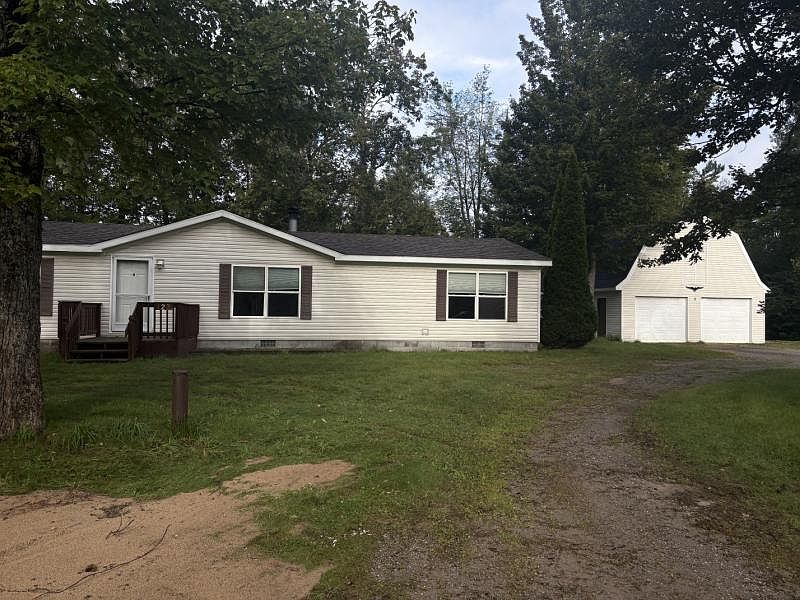 1st image of 122 Crockett Rd