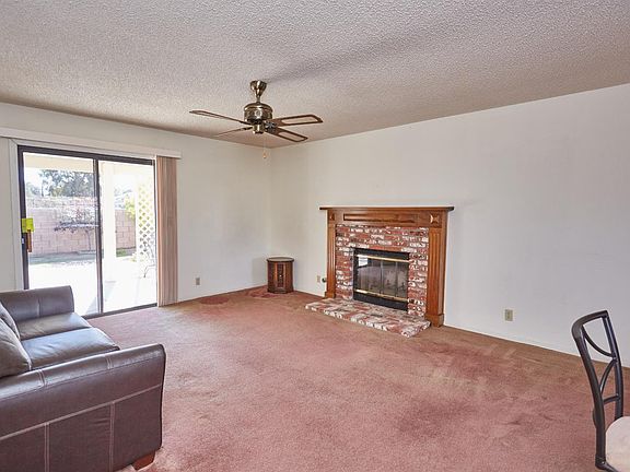 5th image of 14609 Eucalyptus St