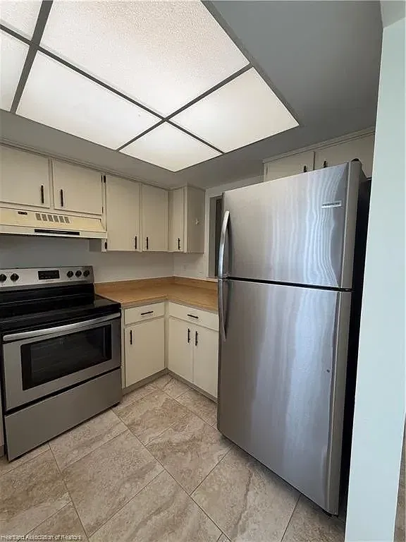 2 bed, 1089 sqft, $1,950 — Photo 3