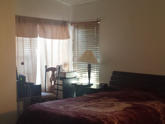 4th image of 11352 Larchwood Dr