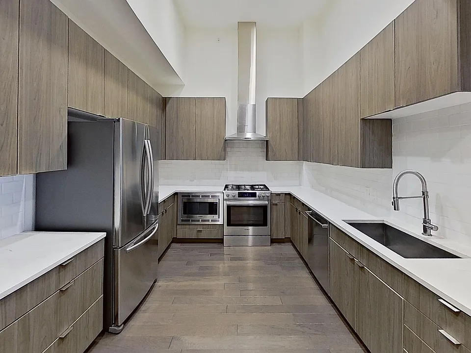 1616 S Broadway St #312