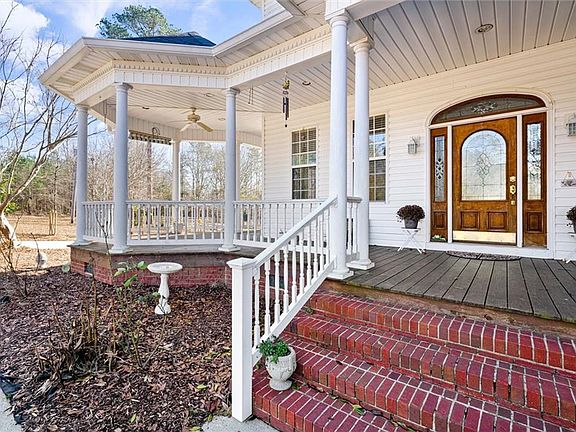 2nd image of 350 Hickory Dr