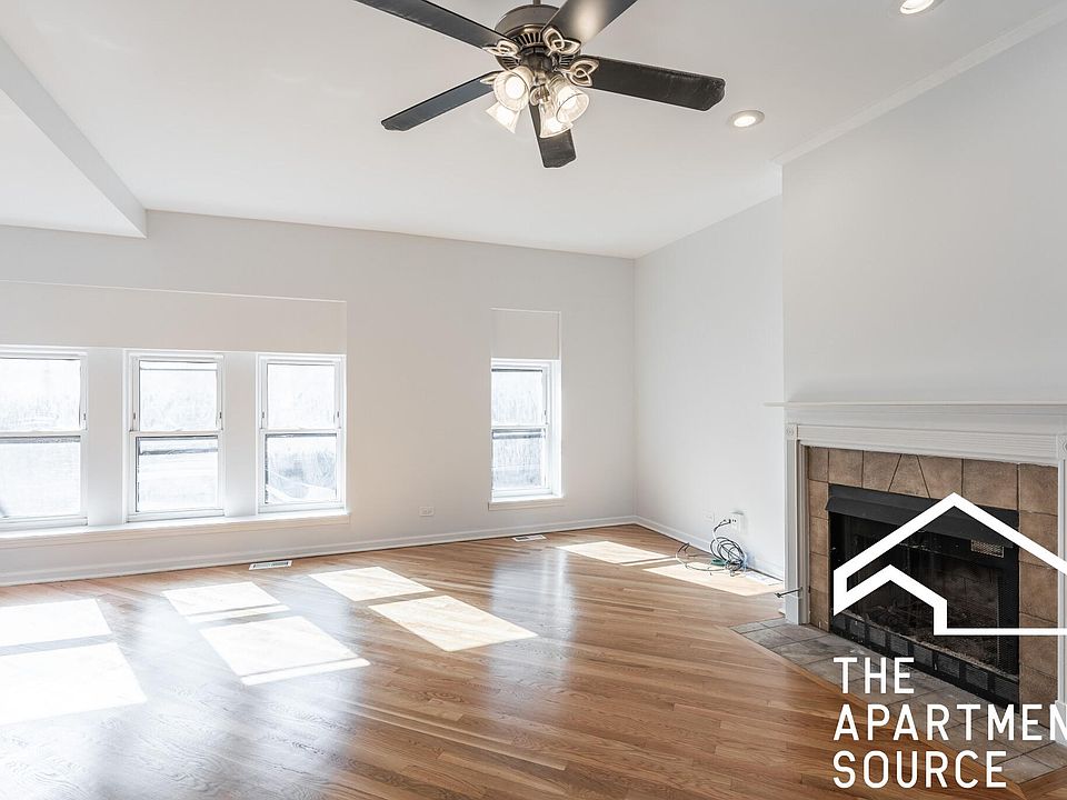 1st image of 1877 N Sheffield Ave #1A