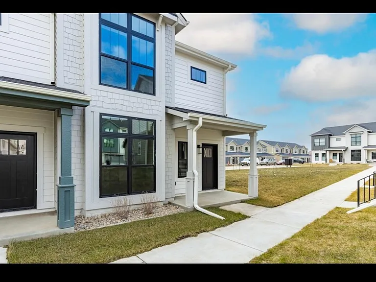 2724 SW 24th Ln — Photo 38