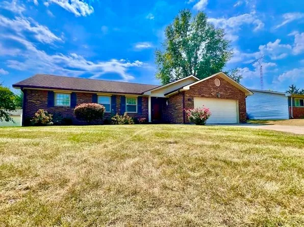 113 Regency Pl, Connersville, IN 47331