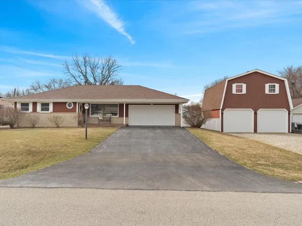 1915 Sprucewood Ln, Lindenhurst, IL 60046