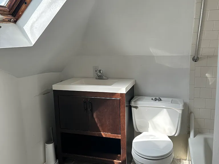 21 Fuller St #3 — Photo 12