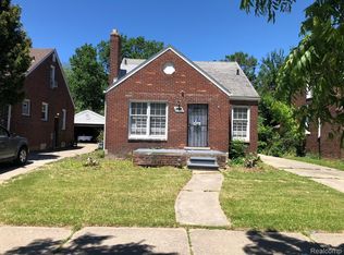 11635 Beaconsfield St, Grosse Pointe, MI 48224