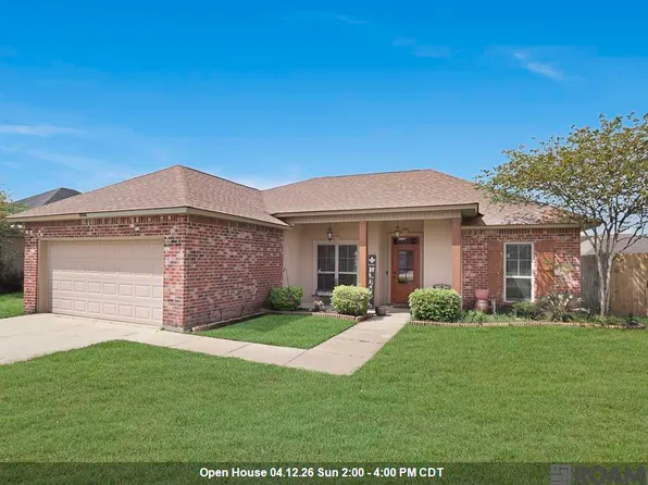 28319 Lake Sabine Dr, Livingston, LA 70754