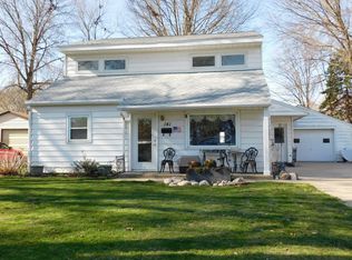 141 Shady Lawn Dr, Rantoul, IL 61866