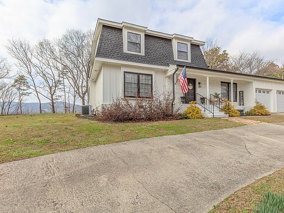 4th image of 432 Castle Rd