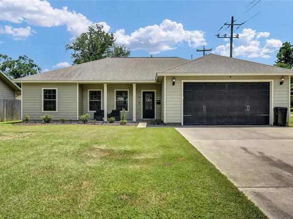 511 Sycamore St, Lake Jackson, TX 77566