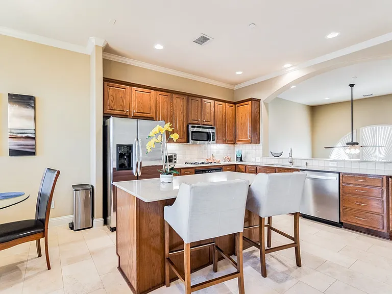 5709 Lunsford Rd — Photo 13