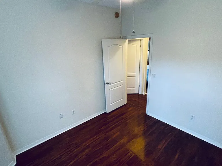 500 Lakescape Ct — Photo 8