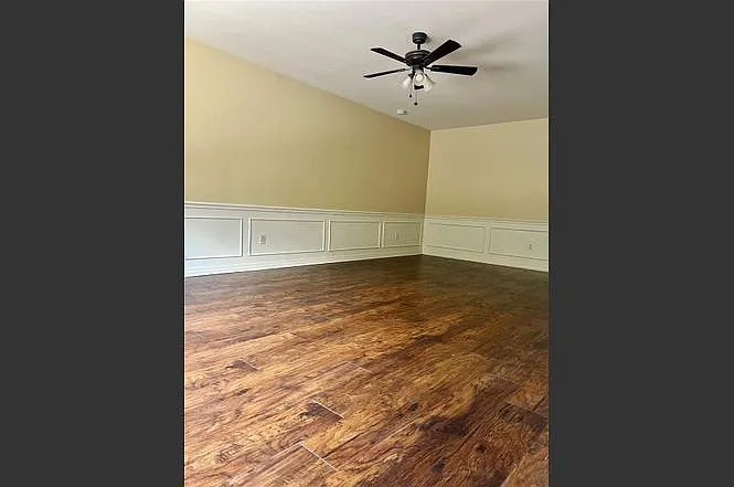 3913 Northampton Way — Photo 13