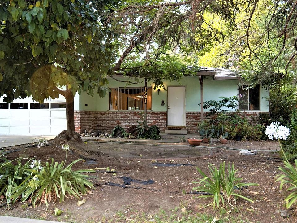 2nd image of 1741 Sherwood Ave