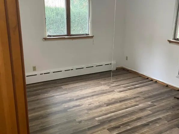 808 39th St NE APT 3A, Canton, OH 44714