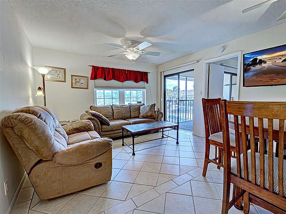 5th image of 19505 QUESADA AVENUE #EE202