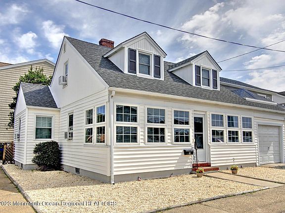 3rd image of 807 Grand Central Avenue