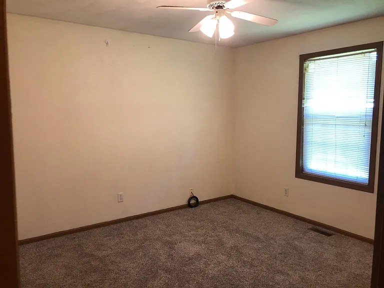 5215 W Harp Hollow Rd #A — Photo 8