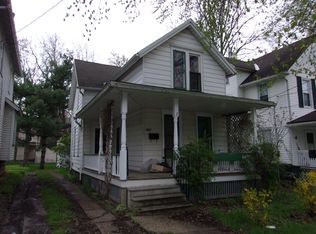 221 Howe St, Elyria, OH 44035