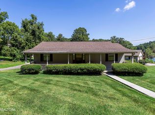 10029 Westland Dr, Knoxville, TN 37922