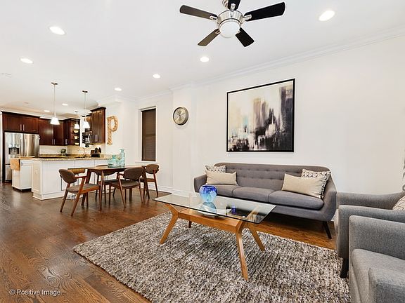4th image of 2221 W Lyndale St #1