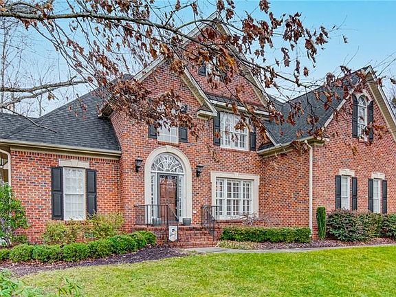 3rd image of 100 Mary Wil Ct