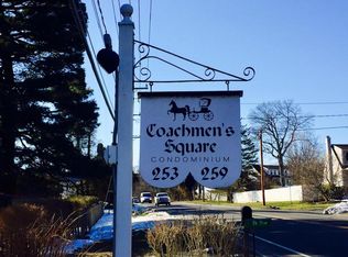 259 New Norwalk Rd APT 11, New Canaan, CT 06840