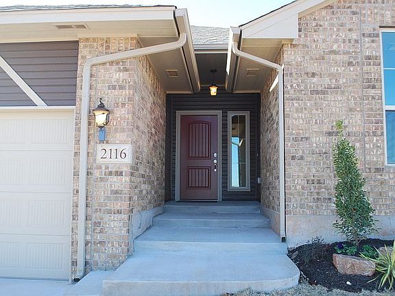 2nd image of 2116 Diana Dr