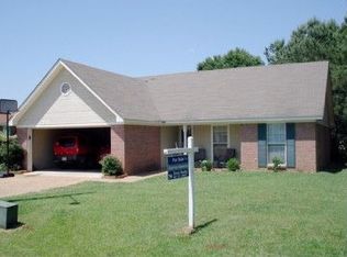 3160 Glennhaven Dr, Byram, MS 39272