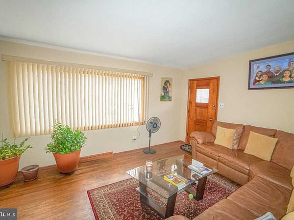 5th image of 7871 Anita Dr