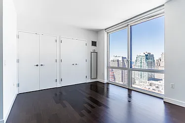 Rented by R New York