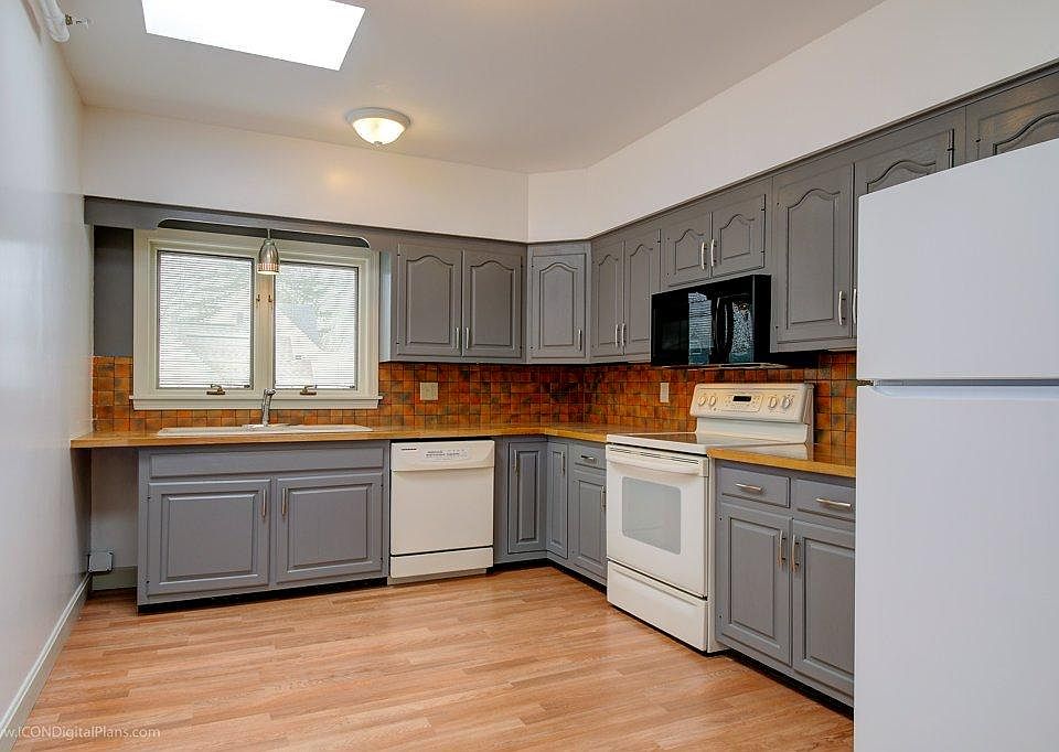 372 Broadway Newport RI Zillow