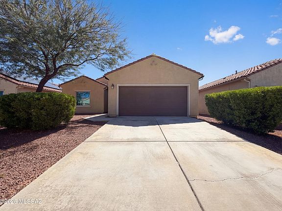2nd image of 21483 E Prospector Pl