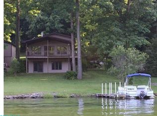 493 Lakeview Heights Dr, Howard, OH 43028