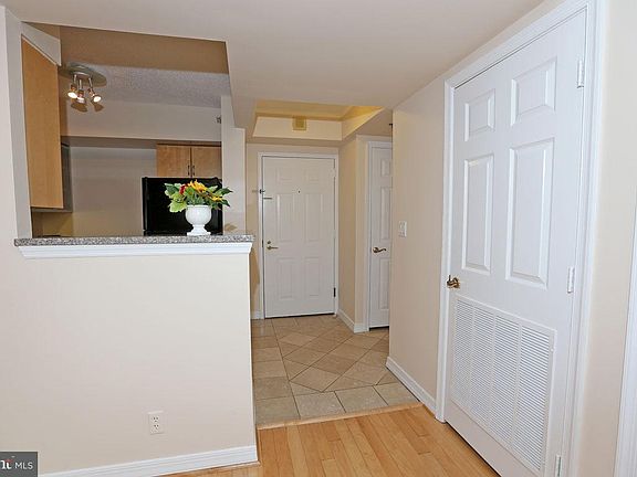 3rd image of 5809 Nicholson Ln APT 304