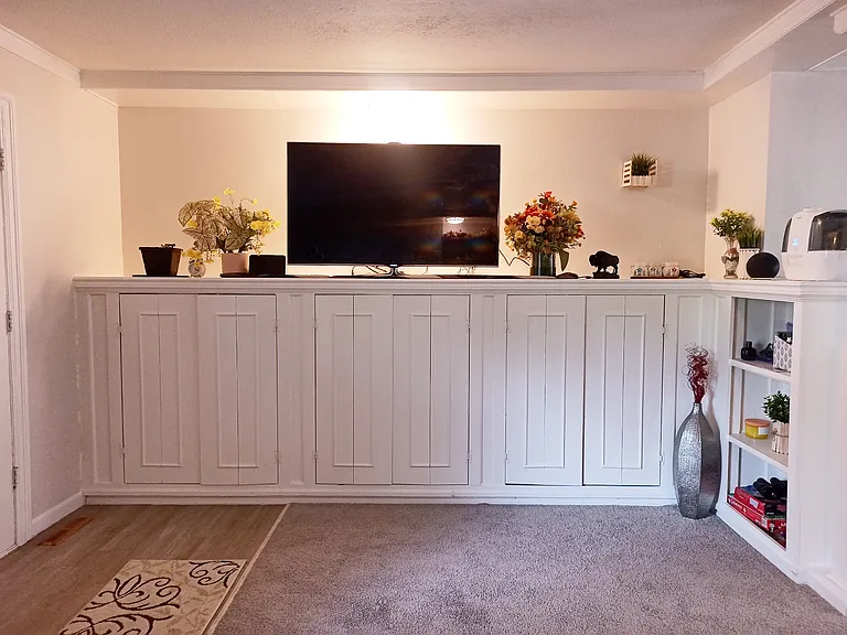 1125 S Monaco Pkwy — Photo 6
