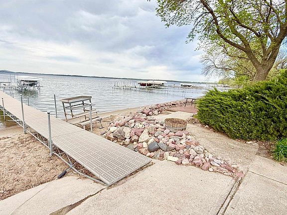 4th image of 24741 McClelland Dr