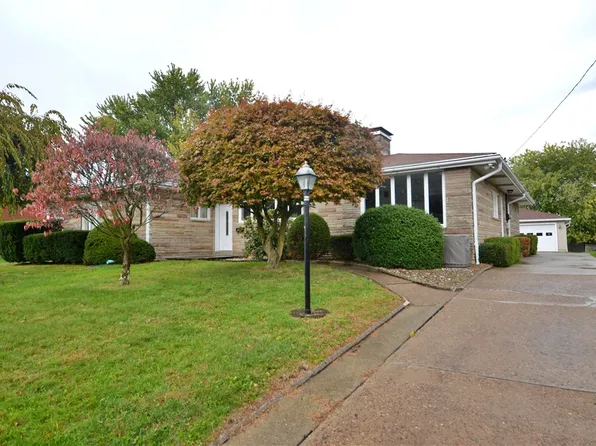 986 Ridge Rd, Ambridge, PA 15003