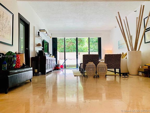 2nd image of 251 Crandon Blvd APT 122