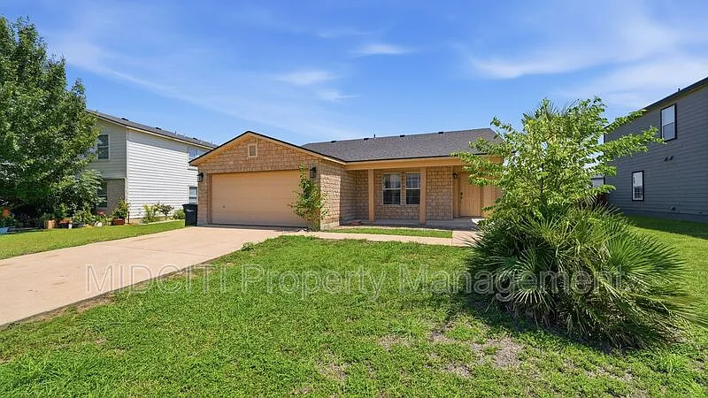 3 bed, 2.0 bath, 1689 sqft, $1,750 — Photo 2