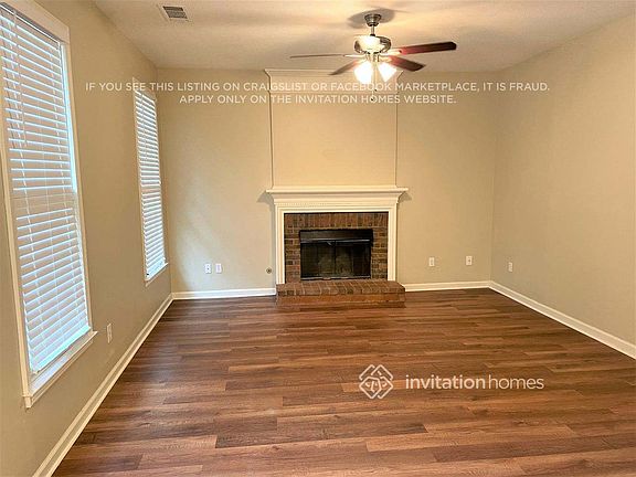 4th image of 1481 Gateview Way