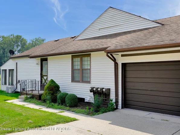 508 Red Cedar Blvd, Williamston, MI 48895