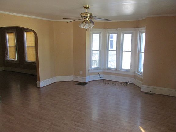 5th image of 503 E 158th St