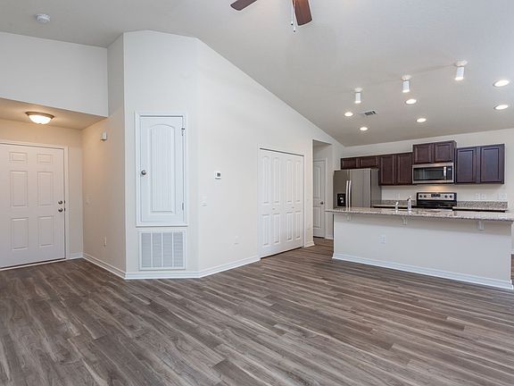 2nd image of 5664 Peach Dr
