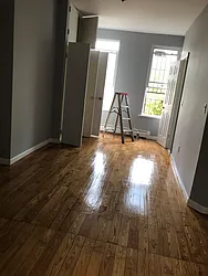 Rented by Extend Realty Inc