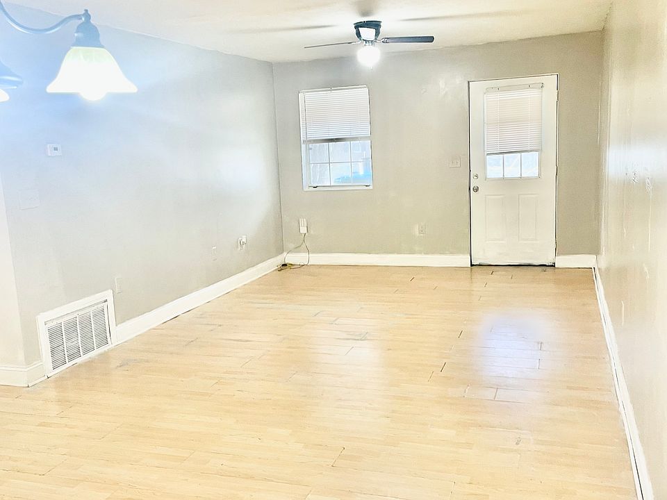 1st image of 2638 Wren Cir #B