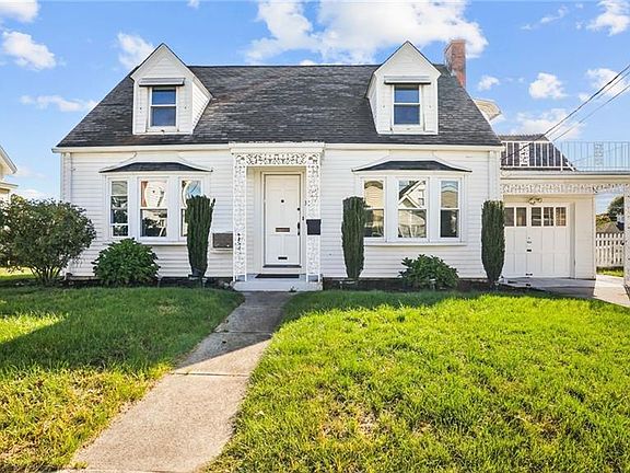 3rd image of 36 Greenwood St